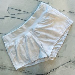 LULULEMON Final Lap Short - White - EUC - size 8